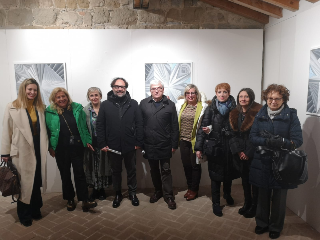 Otto artiste espongono alla Rocca di Umbertide per la prevenzione e la lotta ai tumori, inaugurata la mostra “In seno alla pittura”